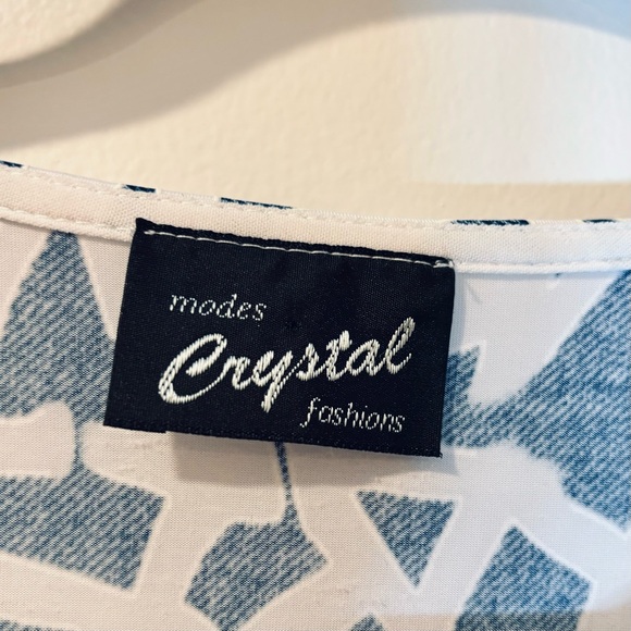 Modes Crystal fashions Women’s Shirt Size Small See Measurements - Picture 3 of 4